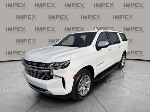 Used 2023 Chevrolet Suburban Premier image 1