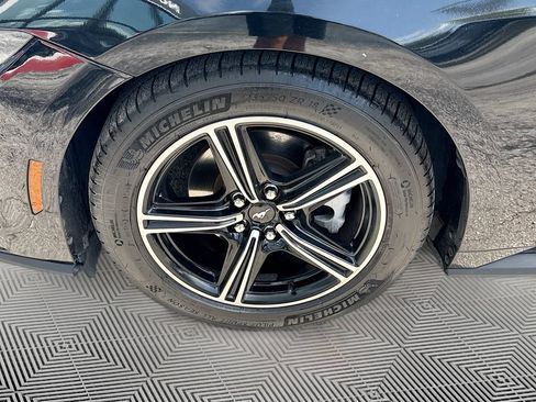 Used 2024 Ford Mustang Coupe RWD image 30