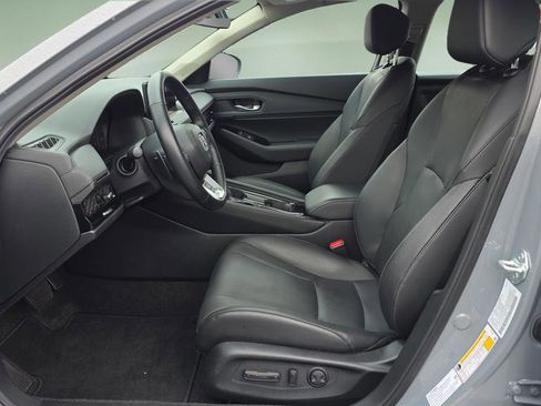 Used 2025 Honda Accord Touring image 10