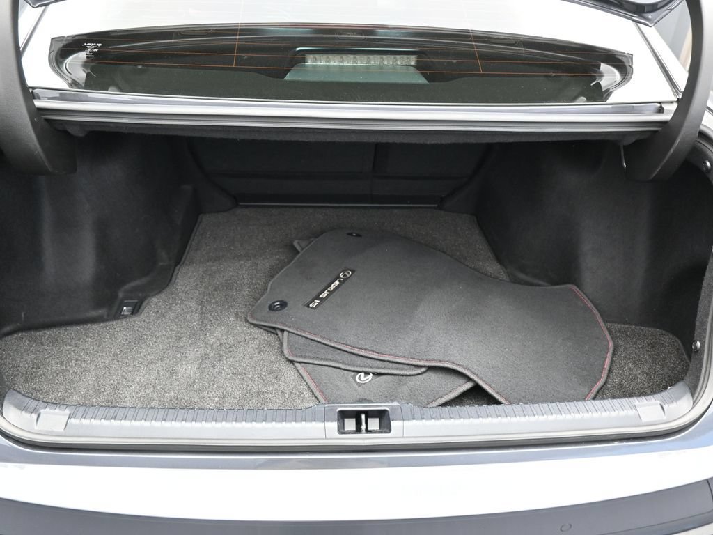 Used 2025 Lexus IS 300 w/ Premium Package RWD image 43