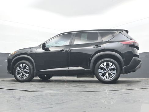 Used 2022 Nissan Rogue SV image 25