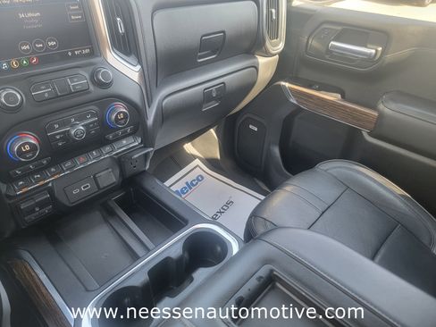 Used 2019 Chevrolet Silverado 1500 High Country w/ Technology Package image 26