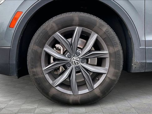 Used 2022 Volkswagen Tiguan SE image 20