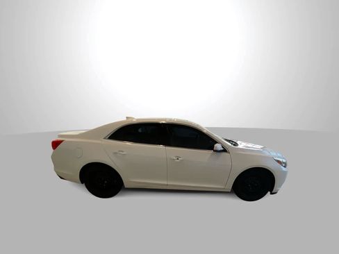 Used 2015 Chevrolet Malibu LTZ image 9