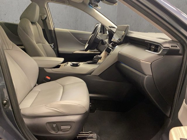 Used 2022 Toyota Venza Limited w/ Advanced Technology Package AWD/4WD image 22