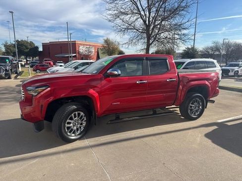 Used 2024 Toyota Tacoma Limited w/ Limited Package (LT) image 6