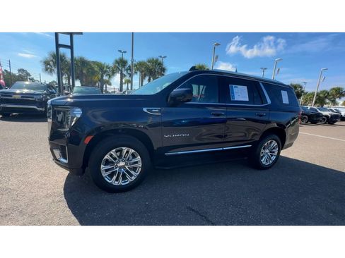 Used 2024 GMC Yukon SLT RWD image 6
