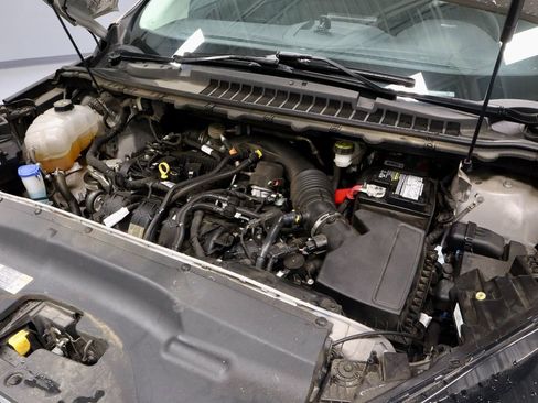 Certified 2021 Ford Edge SE image 15