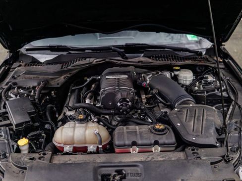 Used 2017 Ford Mustang GT Premium image 16