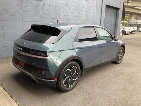 Used 2024 Hyundai Ioniq 5 SEL image 3