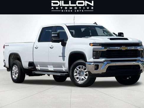Used 2025 Chevrolet Silverado 3500 LT w/ Safety Package AWD/4WD image 1