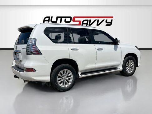 Used 2022 Lexus GX 460 Premium w/ Premium Package AWD/4WD image 7