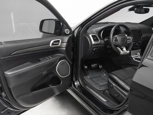 Used 2021 Jeep Grand Cherokee Trackhawk w/ Trailer Tow Group IV AWD/4WD image 23