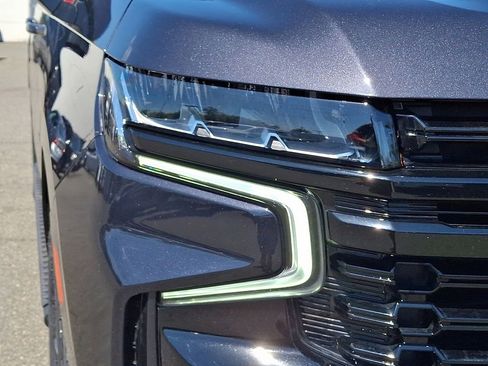 Certified 2023 Chevrolet Suburban Z71 w/ Luxury Package AWD/4WD image 9