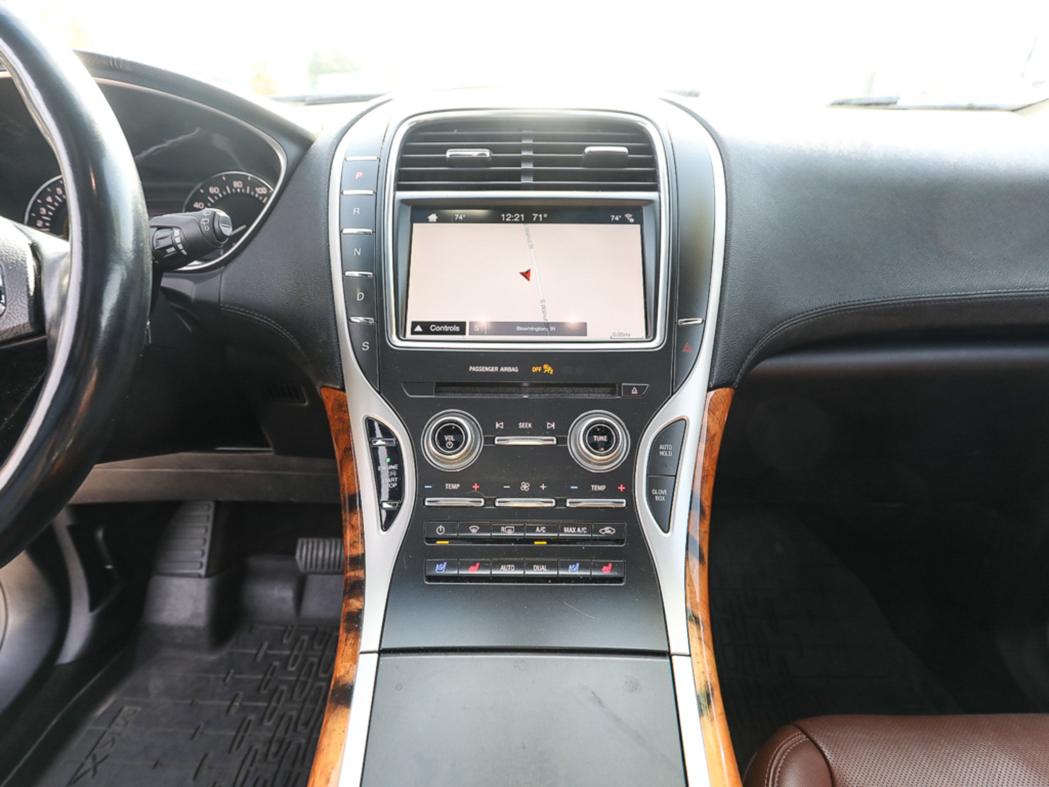 Used 2017 Lincoln MKX Reserve w/ Lincoln MKX Climate Package AWD/4WD image 16