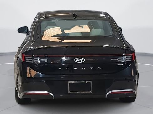 Certified 2025 Hyundai Sonata Limited image 6