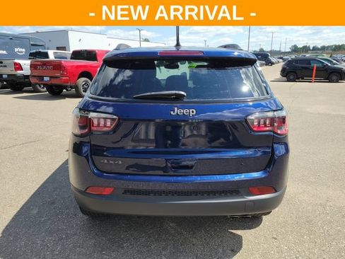Used 2021 Jeep Compass Latitude AWD/4WD image 4
