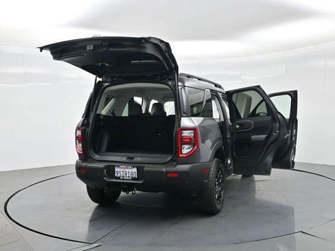 Used 2025 Ford Bronco Sport Badlands image 42