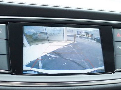 Used 2019 Buick Enclave Essence FWD image 26