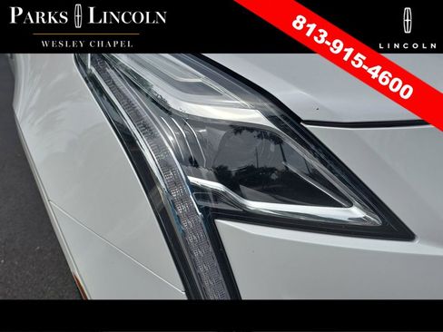 Used 2019 Cadillac XT5 Premium Luxury FWD image 6