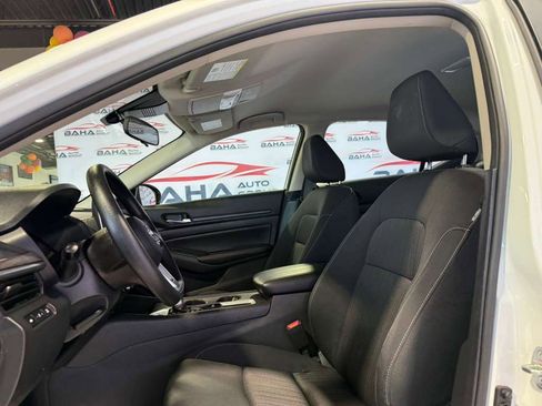 Used 2025 Nissan Altima 2.5 SV image 40