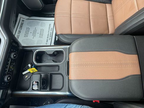 Used 2024 Chevrolet Silverado 1500 High Country w/ High Country Premium Package image 19