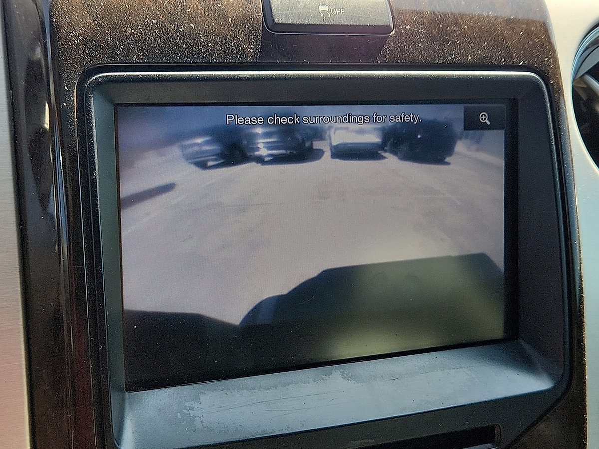 Used 2013 Ford F150 Platinum RWD image 9