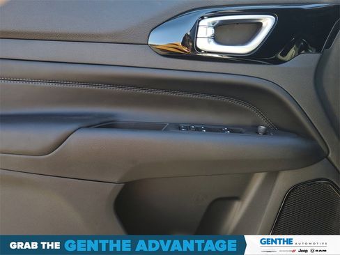 New 2026 Jeep Compass Limited image 11