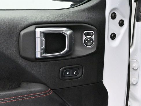 Used 2021 Jeep Gladiator Rubicon AWD/4WD image 11