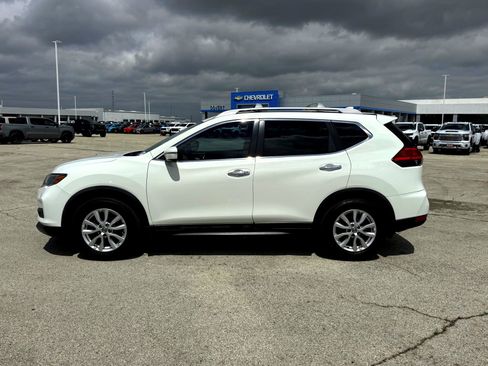 Used 2017 Nissan Rogue SV FWD image 10
