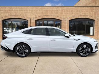 New 2026 Hyundai Sonata SEL video 2