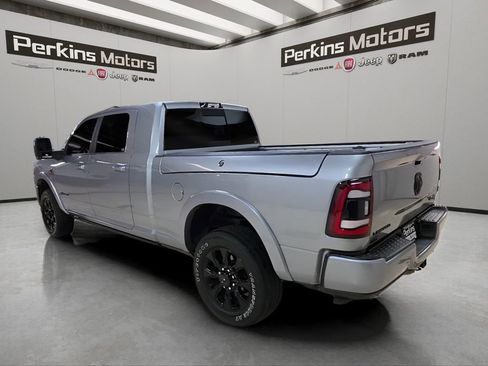 Used 2024 RAM 2500 Limited AWD/4WD image 3