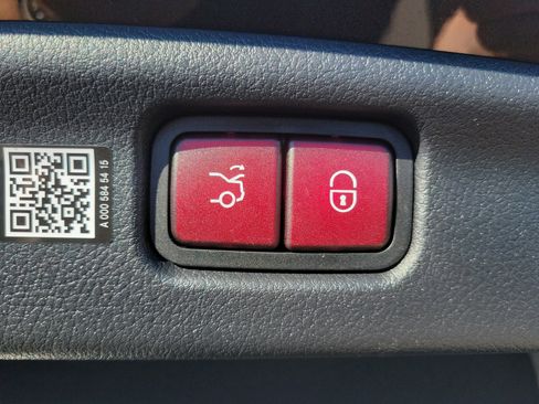 Certified 2026 Mercedes-Benz C 300 Sedan image 10