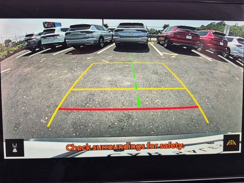 Used 2025 Toyota RAV4 XLE AWD/4WD image 17