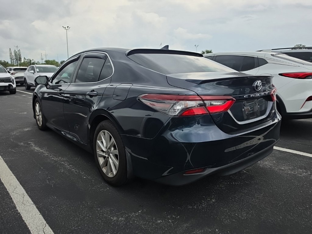 Used 2021 Toyota Camry LE FWD image 13