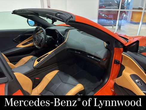 Used 2025 Chevrolet Corvette Z06 w/ Stealth Interior Trim Package RWD image 21