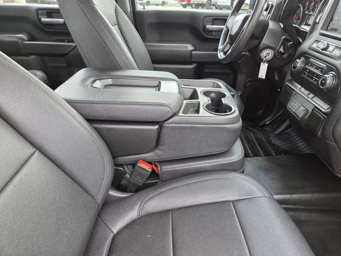 Used 2023 Chevrolet Silverado 2500 W/T AWD/4WD image 32