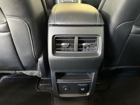 Used 2024 Ford Edge Titanium AWD/4WD image 11