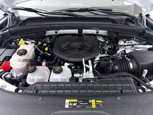 Used 2023 Jeep Grand Cherokee 4WD 4xe image 11