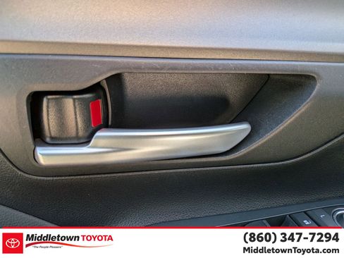 Certified 2024 Toyota Grand Highlander AWD image 11