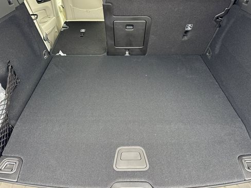New 2026 Volvo XC60 T8 Ultra w/ Protection Package Premier AWD/4WD image 17