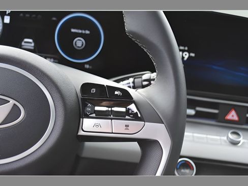 New 2026 Hyundai Elantra Limited FWD image 19