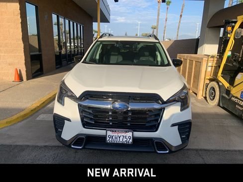 Used 2024 Subaru Ascent Touring AWD/4WD image 2
