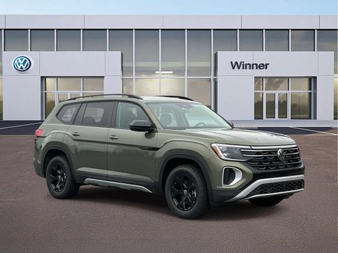 New 2026 Volkswagen Atlas Peak Edition AWD/4WD image 8