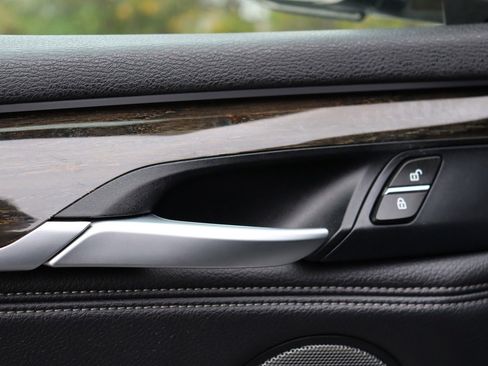 Used 2018 BMW X5 xDrive40e image 20