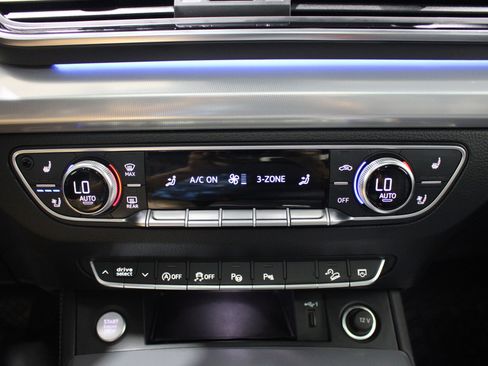 Used 2021 Audi Q5 Prestige w/ Prestige Package AWD/4WD image 18