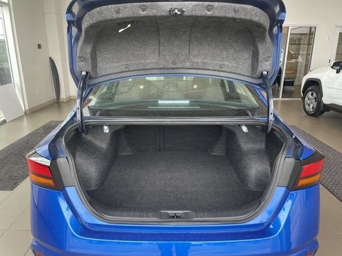 Used 2025 Nissan Altima 2.5 SV FWD image 32