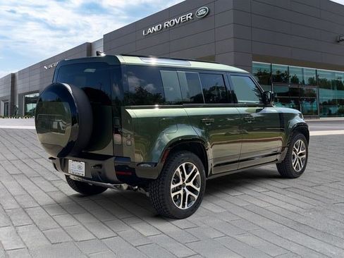 New 2026 Land Rover Defender 110 X-Dynamic SE AWD/4WD image 5