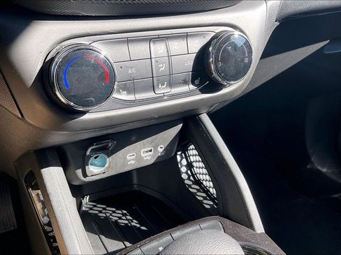 Used 2023 Chevrolet TrailBlazer LT image 18