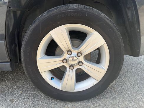 Used 2015 Jeep Patriot Latitude FWD image 33